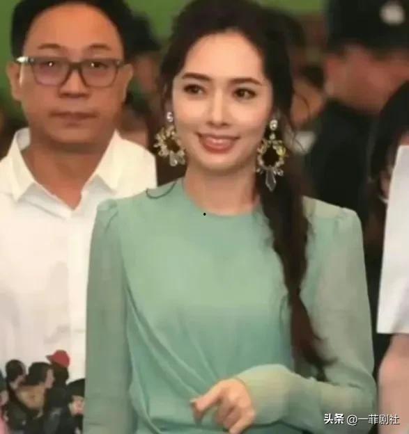 明星爆料 吃瓜事件真相,明星爆料背后的真实吃瓜事件