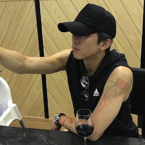 明星网红绷带,时尚与健康的完美融合