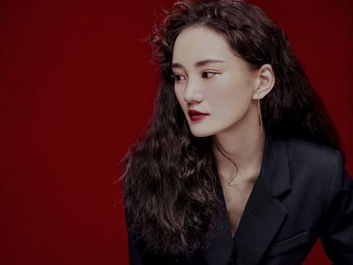 突嘴明星网红,揭秘突嘴明星网红的独特魅力