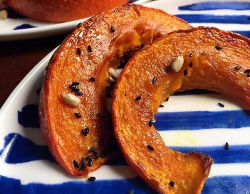 黑瓜吃料最新网,揭秘网络新潮流，带你领略最新资讯盛宴