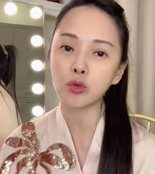 吃瓜大爆料明星是谁呀,吃瓜大爆料，明星身份大起底！