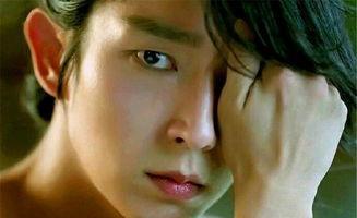 明星网红抹脸,一抹脸蛋，光彩照人