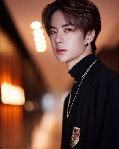 51吃瓜爆料王一博,51吃瓜爆料，揭秘明星背后的故事