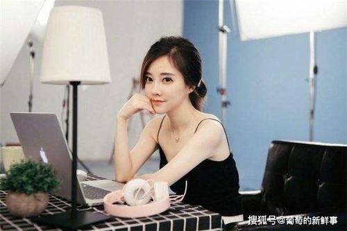 娱乐吃瓜酱爆料网友视频,网友视频揭秘娱乐圈幕后真相