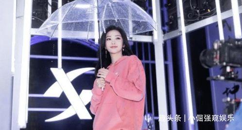 明星网红淋雨,勇敢直面风雨的勇气瞬间
