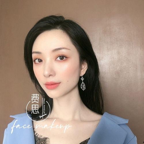 化妆明星网红,打造完美妆容的秘诀大公开
