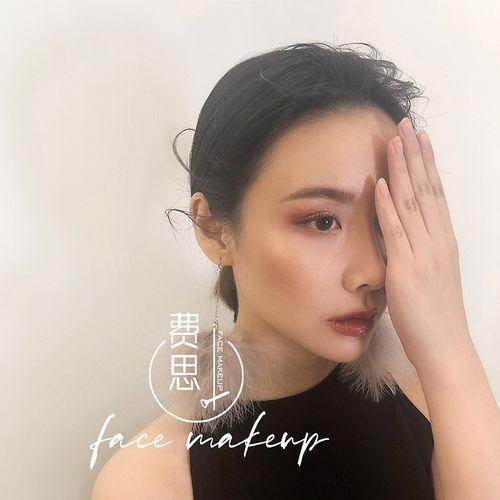化妆明星网红,打造完美妆容的秘诀大公开